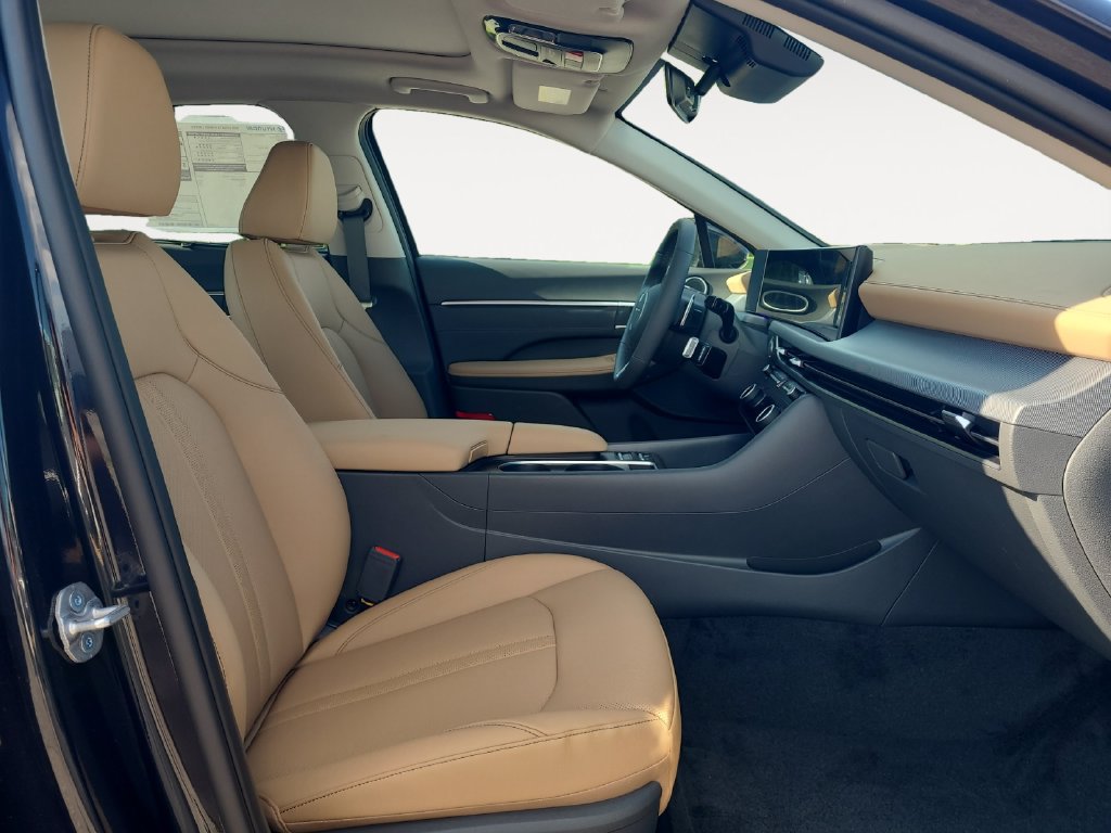 New 2026 Hyundai Sonata Limited FWD image 15