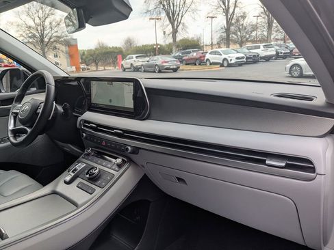Used 2025 Hyundai Palisade SEL image 31