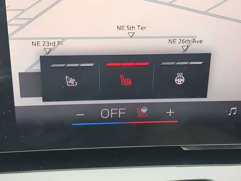 New 2025 BMW 530i w/ Premium Package image 24