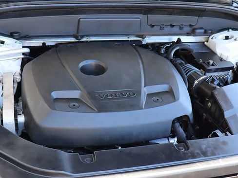 Used 2018 Volvo XC60 T6 R-Design w/ Convenience Package AWD/4WD image 60