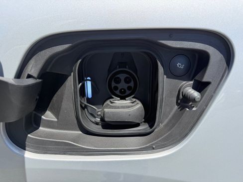 Used 2023 Volvo C40 P8 Recharge Plus w/ Protection Package Premier AWD/4WD image 47