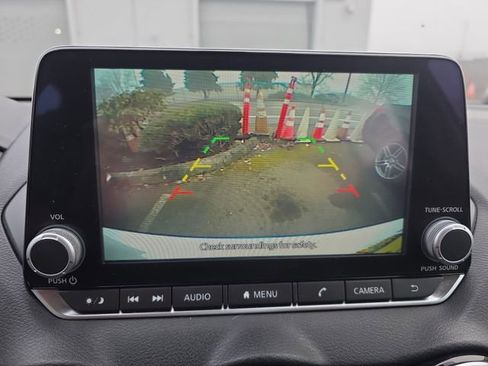 Used 2022 Nissan Sentra SV image 37