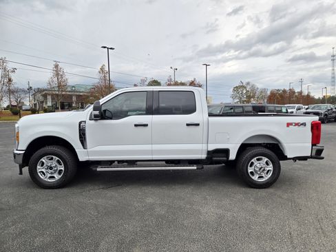New 2026 Ford F250 XLT w/ FX4 Off-Road Package image 11
