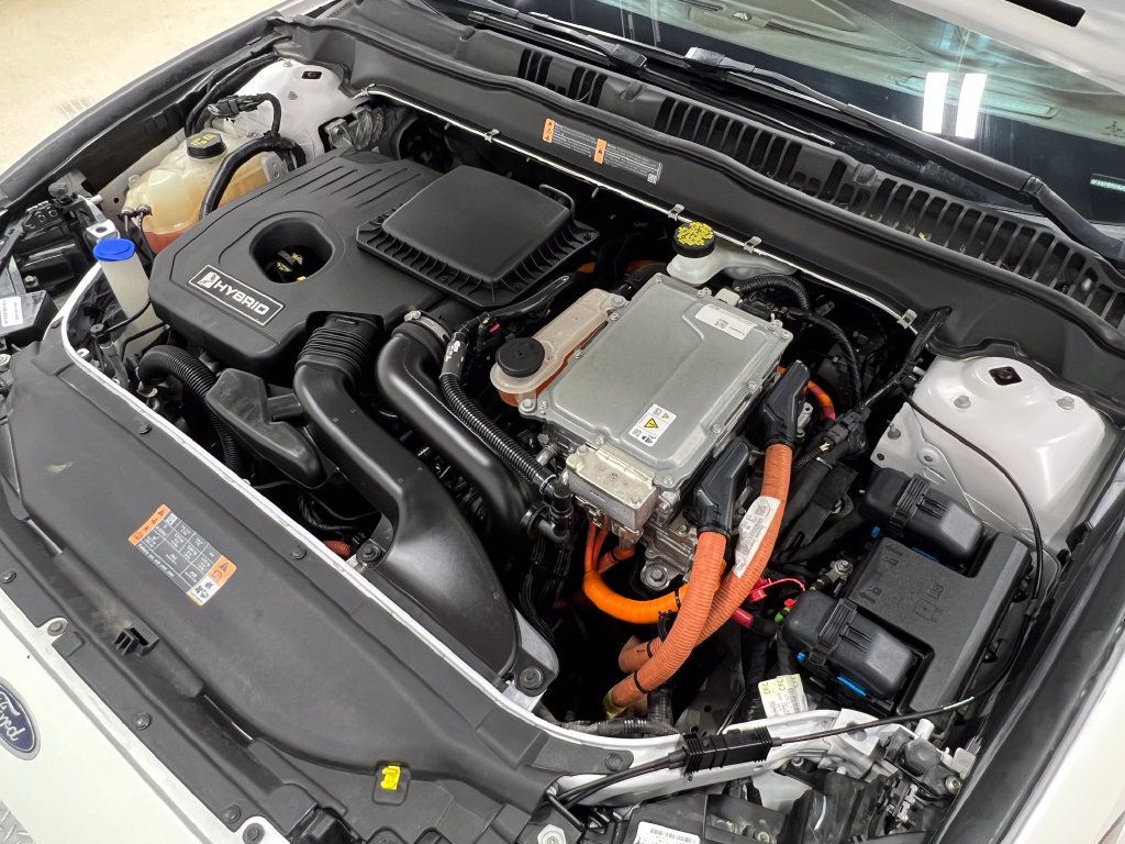Used 2018 Ford Fusion Platinum FWD image 31