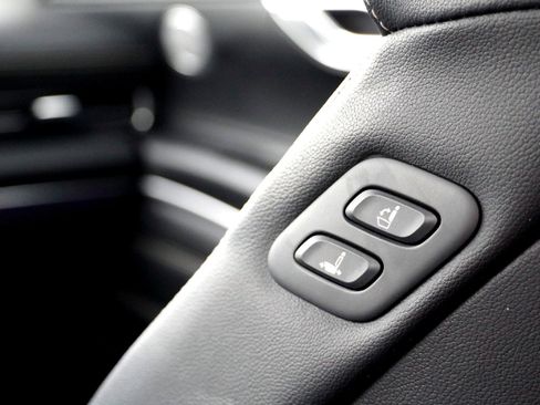 Used 2024 Genesis GV80 2.5T image 27