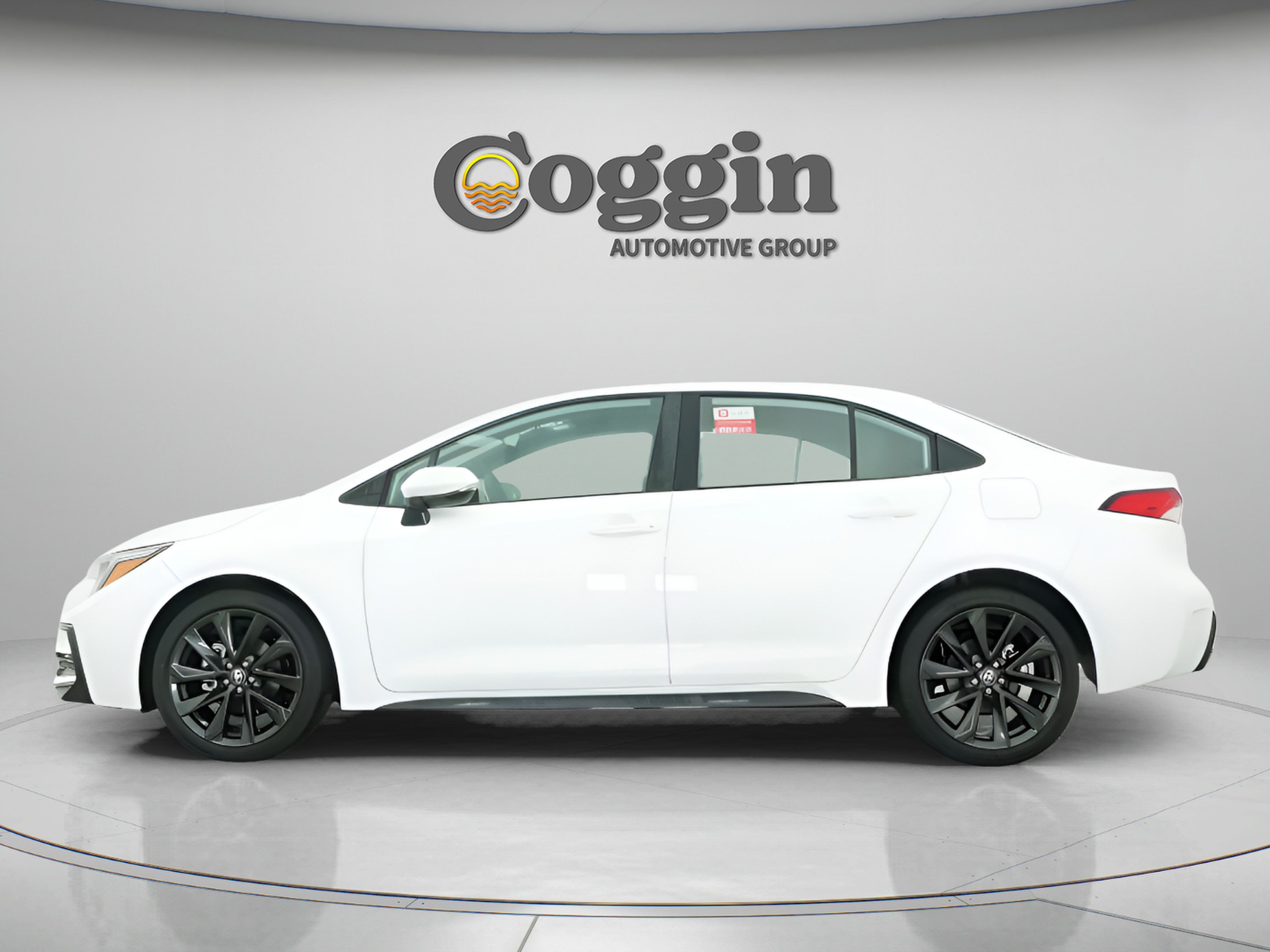 Certified 2026 Toyota Corolla SE FWD image 6