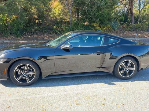 Used 2024 Ford Mustang Coupe image 33