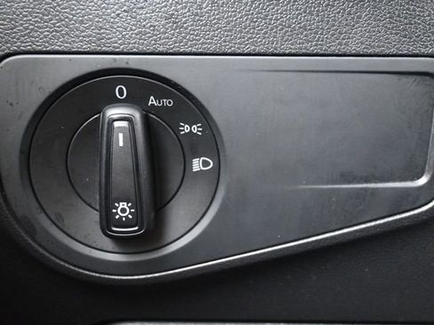 Used 2022 Volkswagen Tiguan S image 24