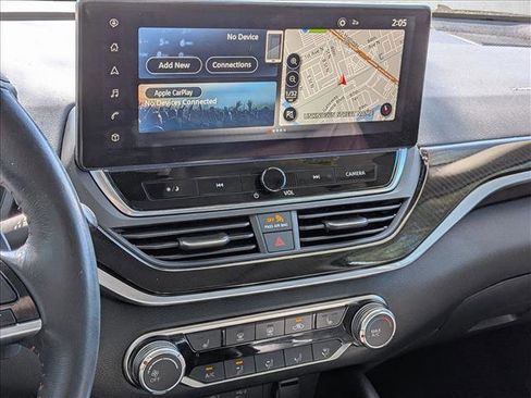 Used 2023 Nissan Altima 2.5 SR w/ SR Premium Package image 6