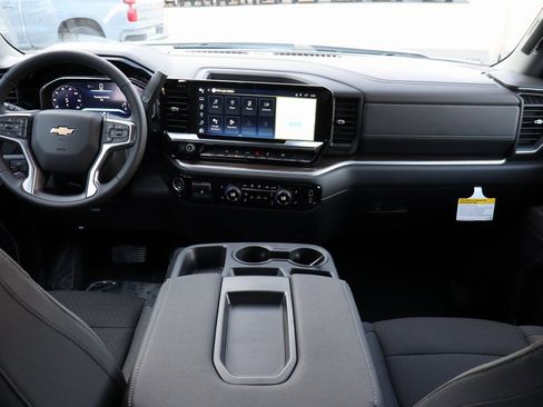 New 2026 Chevrolet Silverado 1500 LT w/ Convenience Package II image 18
