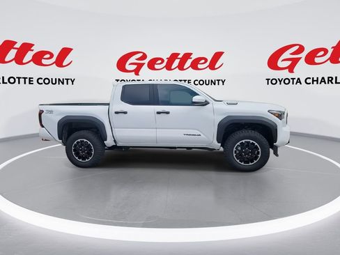 New 2025 Toyota Tacoma TRD Off-Road image 9