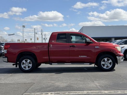 Used 2011 Toyota Tundra 4x4 Double Cab w/ SR5 Pkg image 9