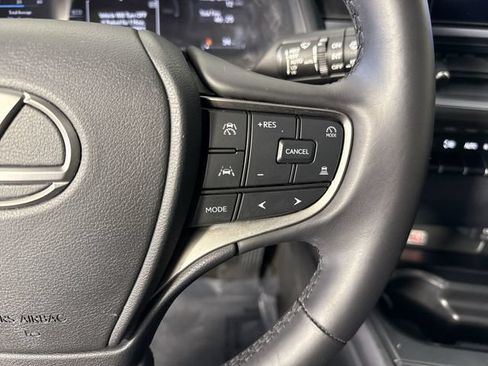 Used 2025 Lexus UX 300h FWD w/ Accessory Package (Z2) image 14