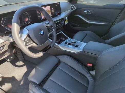 Used 2025 BMW 330i xDrive Sedan w/ Convenience Package image 4