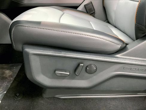 New 2025 Ford F150 Lariat w/ Equipment Group 501A Mid image 19