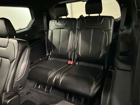 Used 2025 Jeep Grand Cherokee L Limited w/ Luxury Tech Group II AWD/4WD image 32