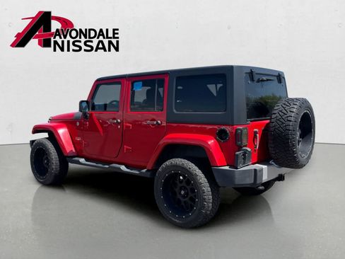 Used 2014 Jeep Wrangler Unlimited Sahara w/ Connectivity Group AWD/4WD image 2