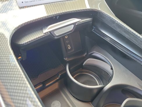 New 2026 Mercedes-Benz GLC 350e GLC 350e image 45