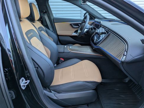 Used 2025 Mercedes-Benz E 53 AMG e 4MATIC Sedan image 32