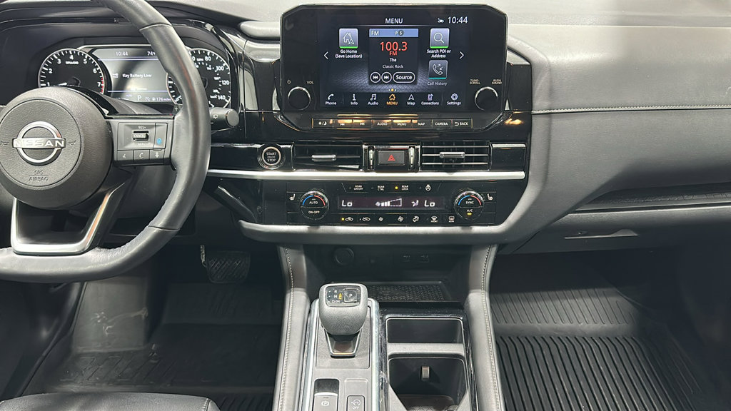 Used 2023 Nissan Pathfinder SL AWD/4WD image 12
