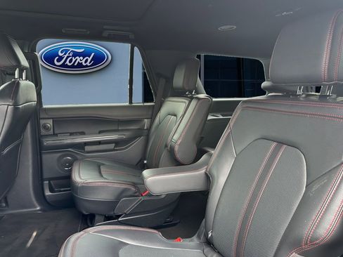 Used 2023 Ford Expedition Limited AWD/4WD image 11