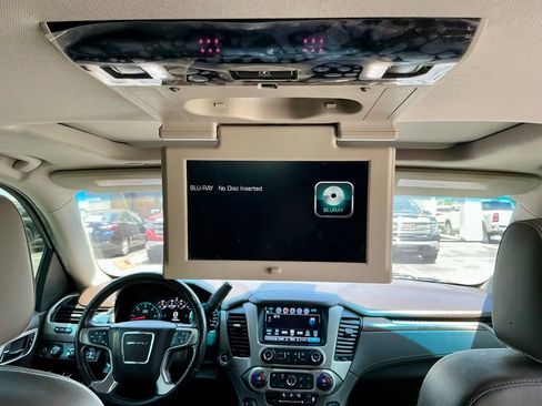 Used 2019 GMC Yukon Denali w/ Denali Ultimate Package AWD/4WD image 40