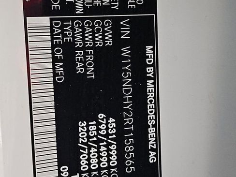 Used 2024 Mercedes-Benz Sprinter 3500 image 8