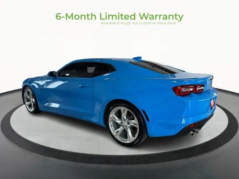 Used 2022 Chevrolet Camaro LT w/ Technology Package image 5