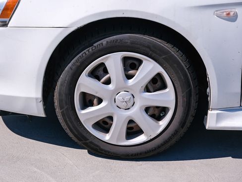 Used 2014 Mitsubishi Lancer ES FWD image 10