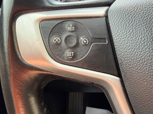 Used 2020 GMC Acadia SLE w/ Driver Convenience Package FWD image 25