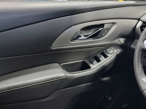Used 2019 Chevrolet Traverse RS FWD image 23