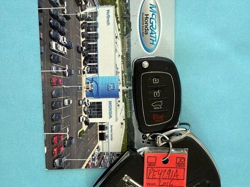 Used 2016 Hyundai Santa Fe Sport AWD/4WD image 4