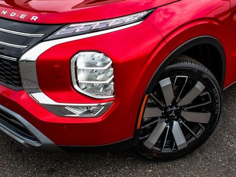 New 2025 Mitsubishi Outlander SE AWD/4WD image 48