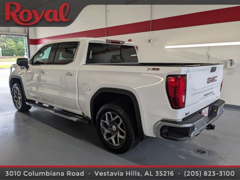 Used 2024 GMC Sierra 1500 SLT w/ SLT Premium Plus Package AWD/4WD image 2