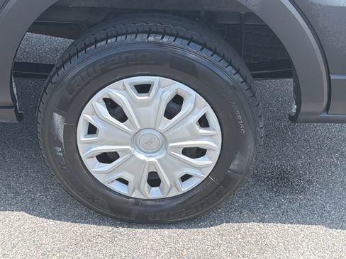 Used 2024 Ford Transit 350 XLT RWD image 18