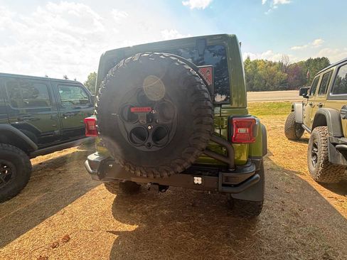 New 2025 Jeep Wrangler Unlimited Rubicon 392 image 13