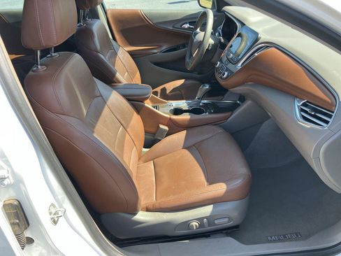 Used 2017 Chevrolet Malibu Premier w/ Premier Sun and Wheel Package image 32