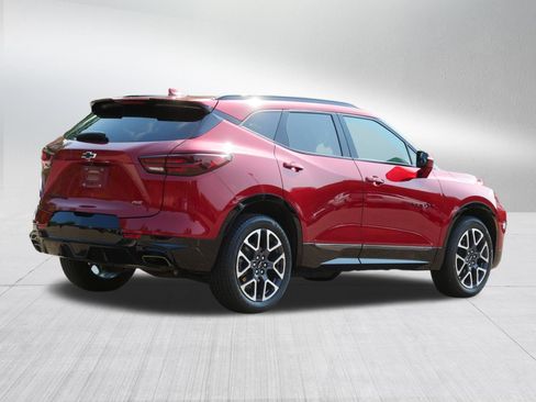 Used 2023 Chevrolet Blazer RS w/ Enhanced Convenience Package AWD/4WD image 7