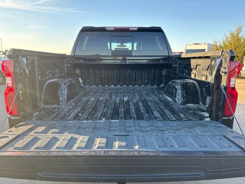 Used 2021 Chevrolet Silverado 1500 LT w/ Convenience Package II image 28