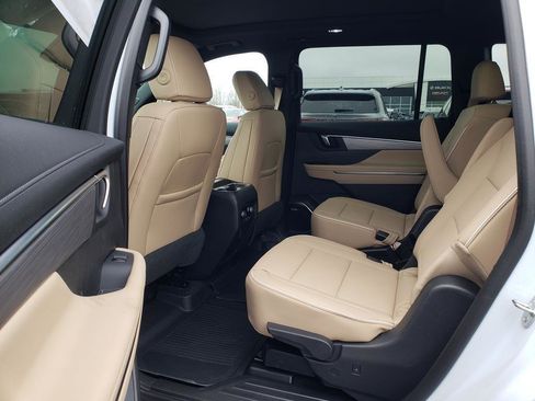 New 2026 Buick Enclave Preferred w/ Power Package image 10