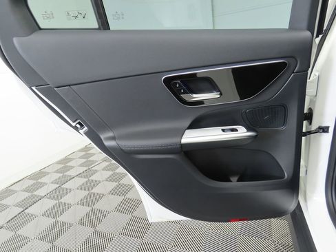 Certified 2026 Mercedes-Benz GLC 300 image 27