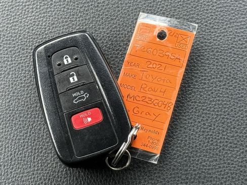 Used 2021 Toyota RAV4 XLE w/ Convenience Package AWD/4WD image 43