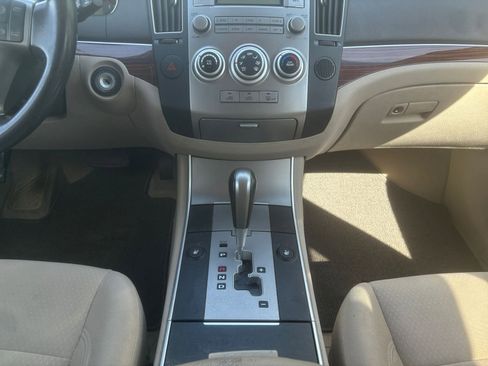 Used 2008 Hyundai Veracruz GLS FWD image 11