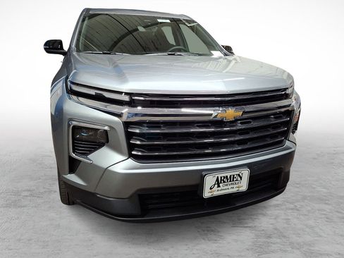 New 2026 Chevrolet Traverse LT w/ Driver Confidence Package image 3