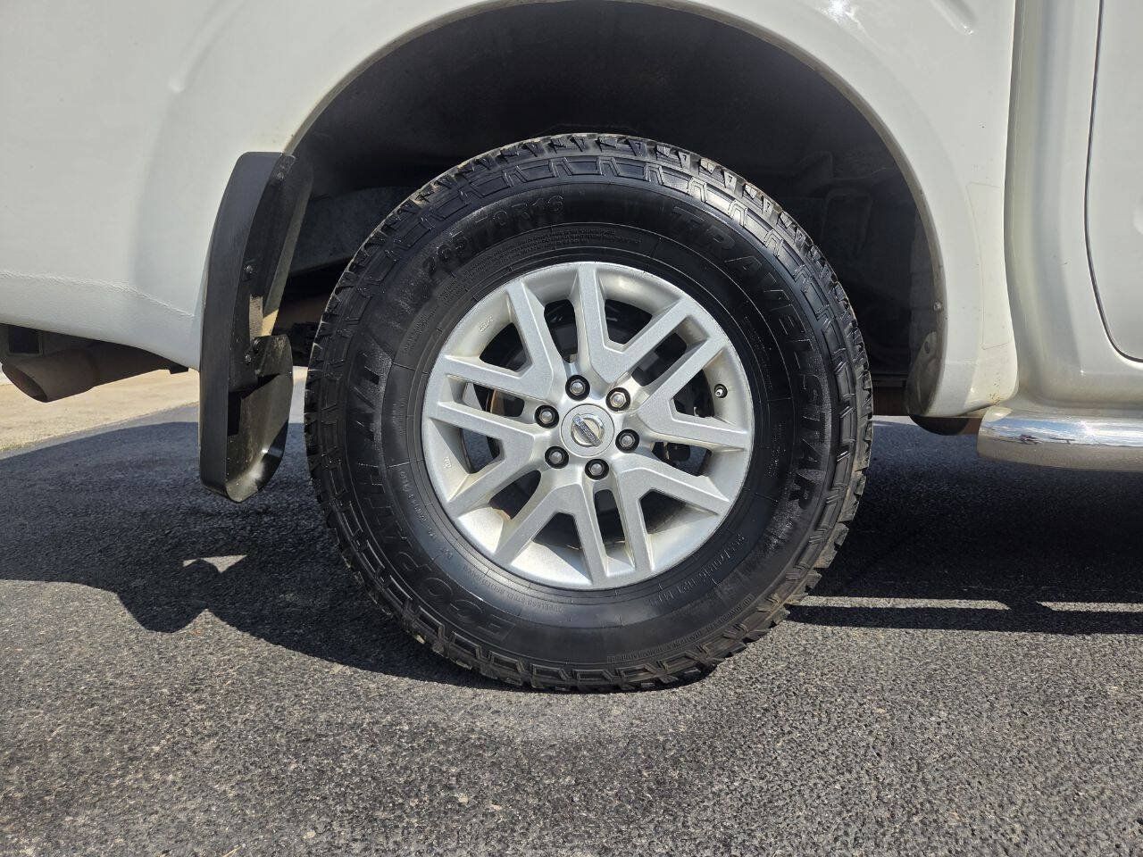 Used 2019 Nissan Frontier SV AWD/4WD image 22