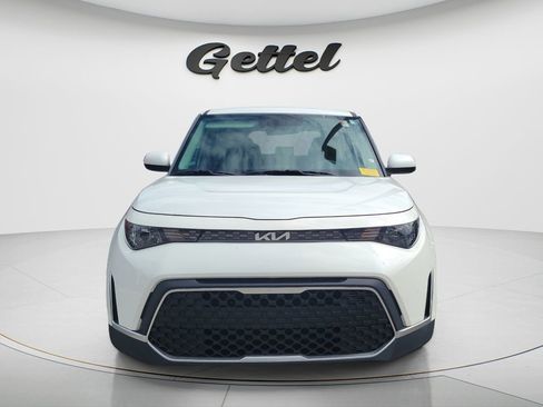 Used 2023 Kia Soul LX FWD image 3