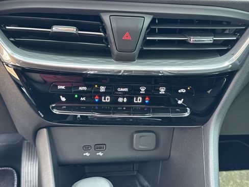 Used 2026 Buick Encore GX Avenir w/ Avenir Technology Package AWD/4WD image 18