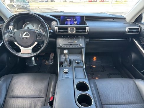 Used 2016 Lexus IS 300 AWD image 17