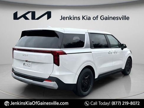 New 2026 Kia Carnival LXS image 5