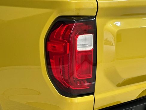 Used 2024 GMC Canyon Elevation w/ Convenience Package RWD image 12